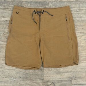 Roark Utility Short